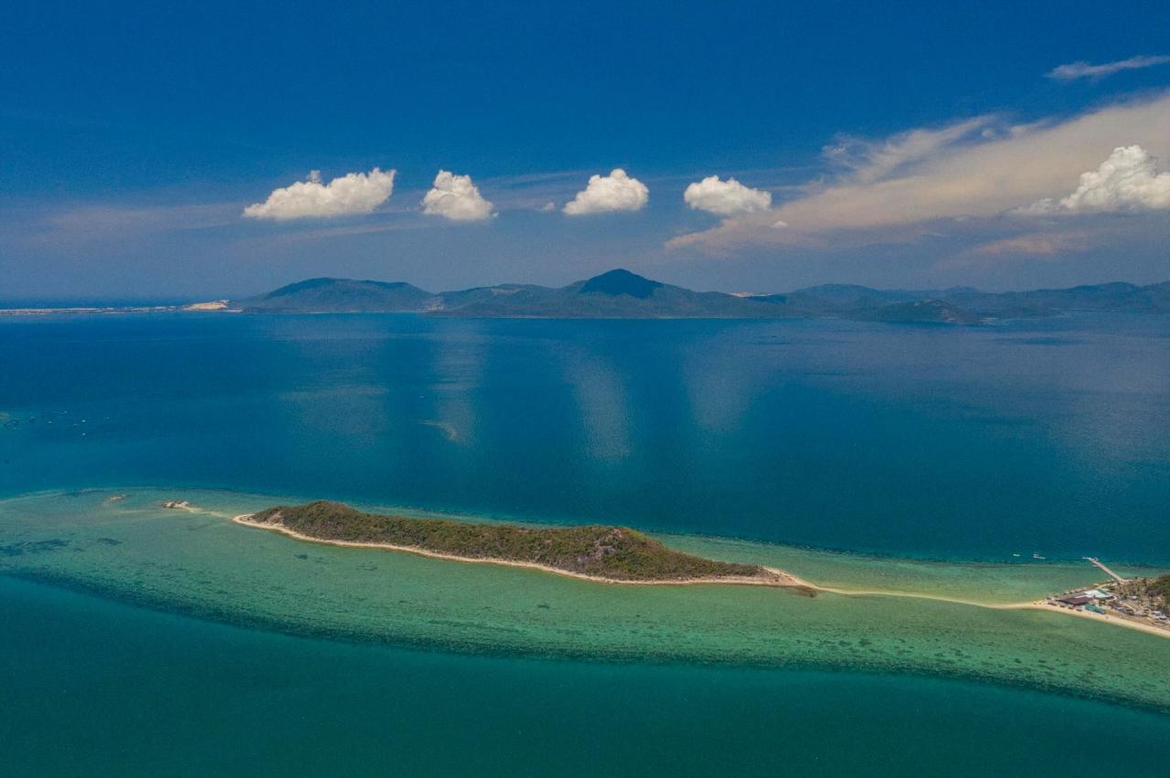 Pemandangan alam yang dipenuhi kehijauan. Foto: Pulau Diep Son
