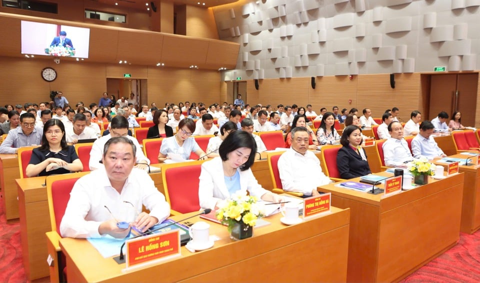 Chairman of Hanoi People's Committee: Every official and civil servant must master the provisions of the Capital Law - Photo 1