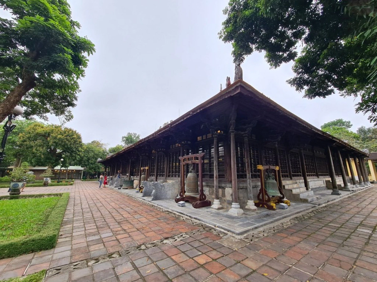 Điện Long An đang là nơi trưng bày nhiều nhất cổ vật triều Nguyễn