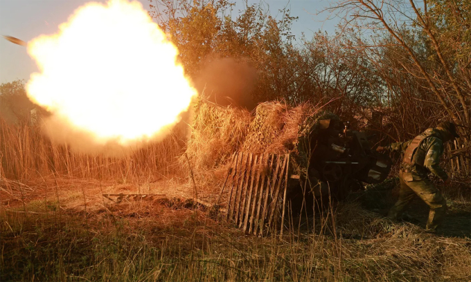 L'artillerie russe a bombardé les positions ukrainiennes dans la province de Donetsk le 25 septembre. Photo : RIA Novosti