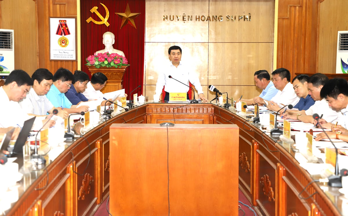 Le secrétaire adjoint du Comité provincial du Parti, Nguyen Manh Dung, a prononcé un discours de clôture lors de la réunion.