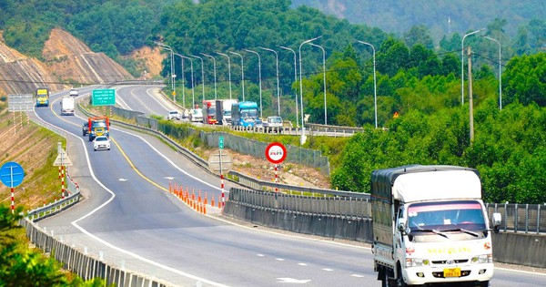 Was sagt das Verkehrsministerium zum Vorschlag, den Verkehrsplan für den Cam Lo Expressway zu ändern?