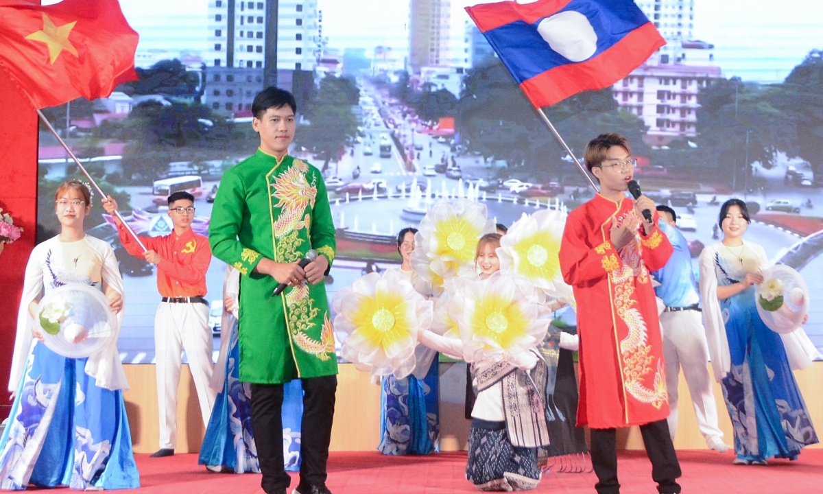 Cientos de estudiantes internacionales compiten en concurso de oratoria vietnamita