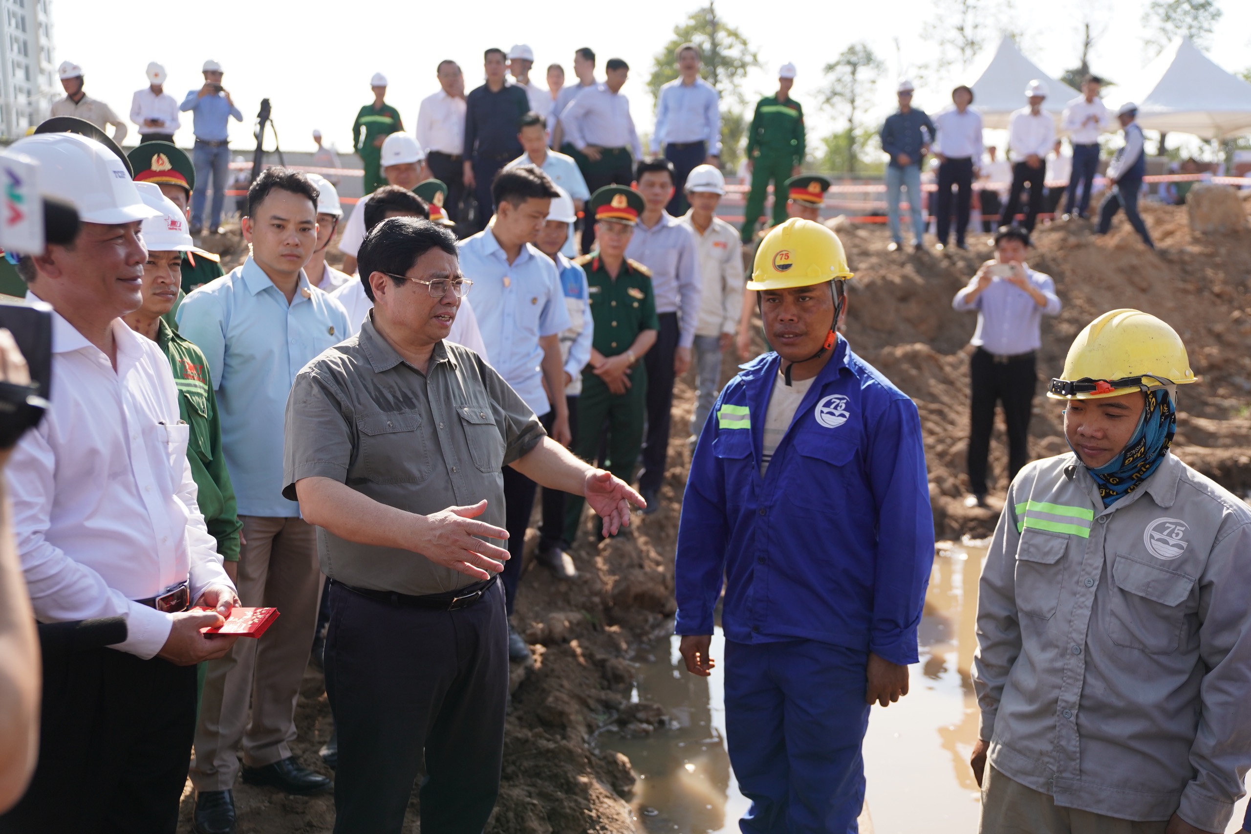 Động lực mới từ chuyến thị sát dự án giao thông đầu năm của Thủ tướng- Ảnh 4.