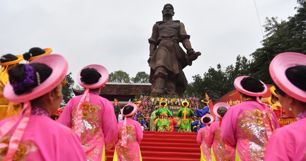 Cérémonie d'ouverture jubilatoire du 235e anniversaire de la victoire de Ngoc Hoi