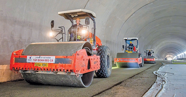 Concentrez-vous sur la construction de l'autoroute Quang Ngai