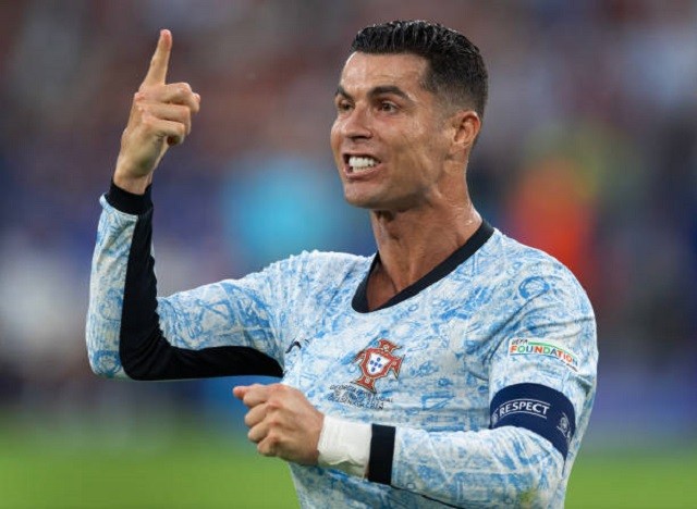 Ronaldo gelingt zum ersten Mal in der Gruppenphase eines großen Turniers kein Tor Foto 1