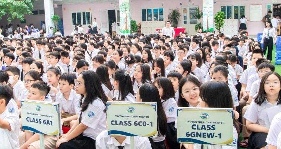 Newton Hanoi Secondary and High School erntet zahlreiche Auszeichnungen bei der Prüfung für begabte Schüler auf Bezirksebene