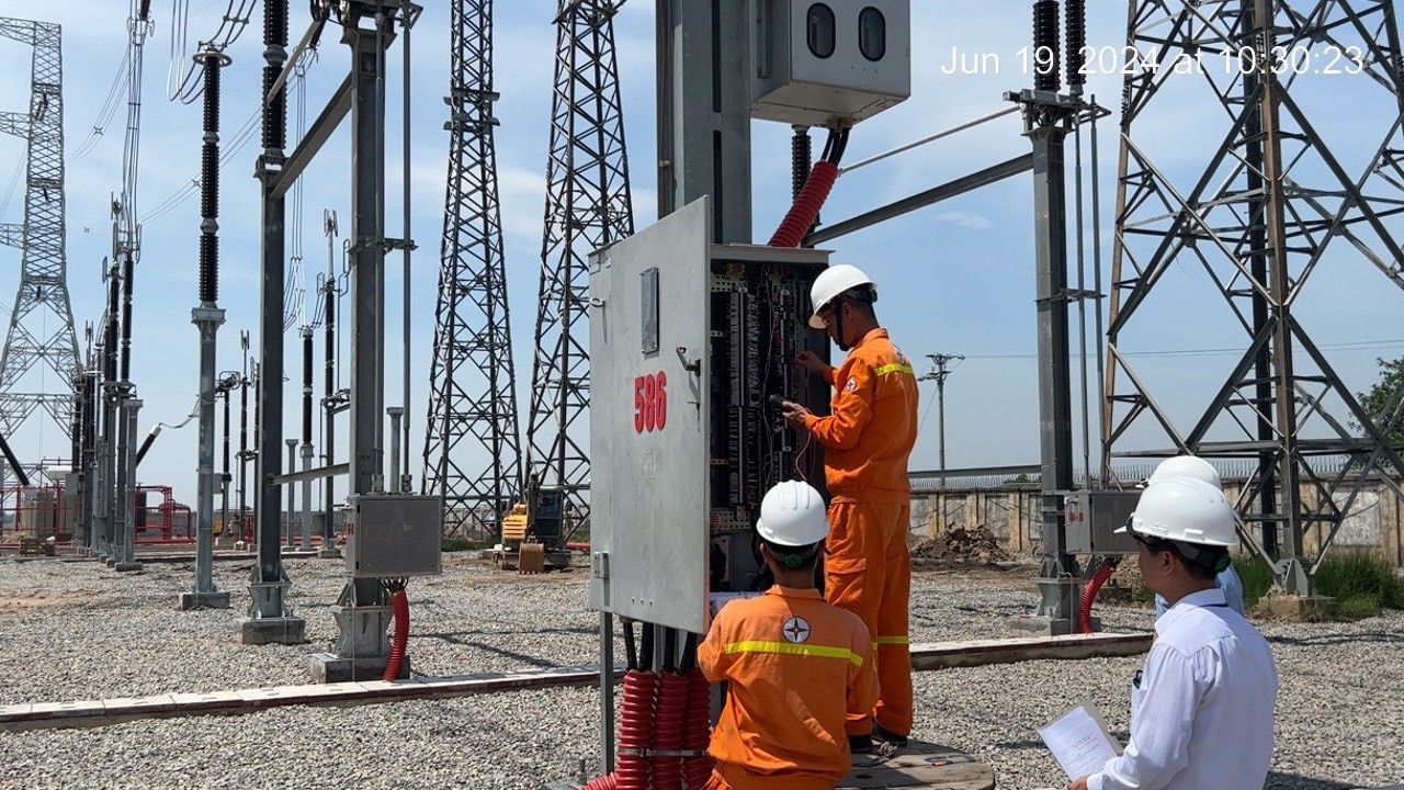 Image of the giant transformer station of the 500kV circuit 3 project in Pho Noi, Hung Yen reaching the finish line ahead of schedule photo 13