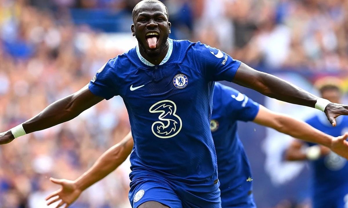 Chelsea lỗ 21 triệu USD vì Koulibaly sau 12 tháng