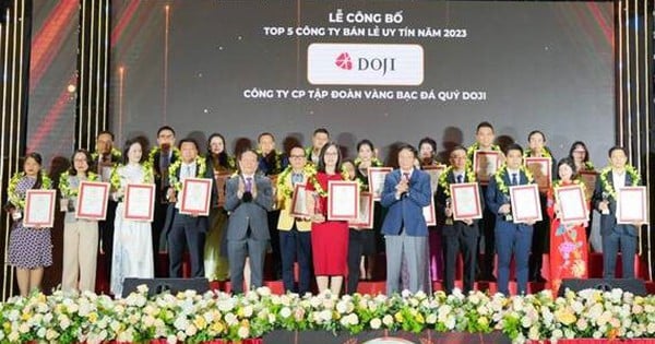 DOJI 7 năm liên tiếp được vinh danh công ty bán lẻ uy tín