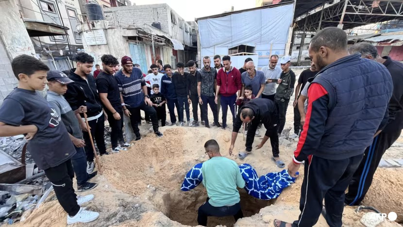 Hospital atacado por Israel: decenas de palestinos muertos en foto 1