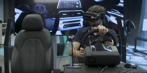 Experience mixed reality technology right on your car windshield