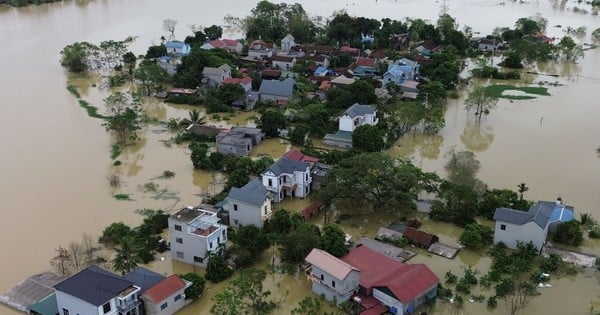 Chương Mỹ xuất hiện nhiều 'ốc đảo' sau mưa lũ