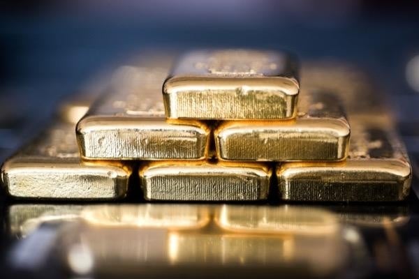 Los precios del oro se dispararán, los inversores obtuvieron un beneficio de 135 USD/onza en un mes, los anillos de oro se dispararon