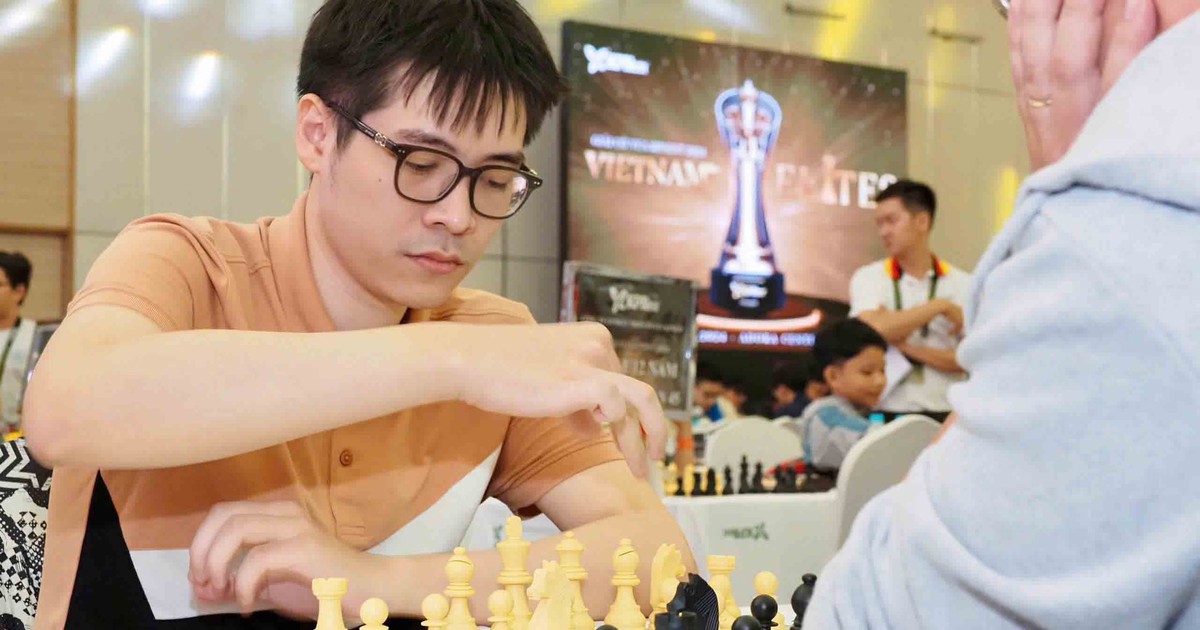 Impressive victories at the KPNest chess tournament, Le Quang Liem only finished second