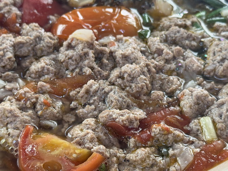 Bún riêu Sài Gòn: Món thì ngon khó cưỡng, món lại khó chịu vô cùng - Ảnh 19.