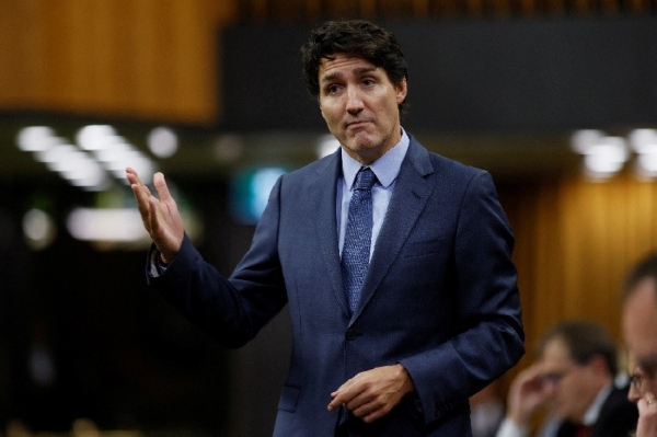 Feroz debate en el Parlamento: el primer ministro Trudeau lucha por superar el primer gran "obstáculo"