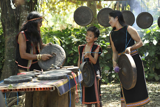 Préserver et enseigner la culture du gong aux jeunes