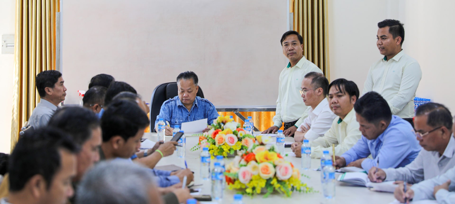 Toàn cảnh buổi làm việc