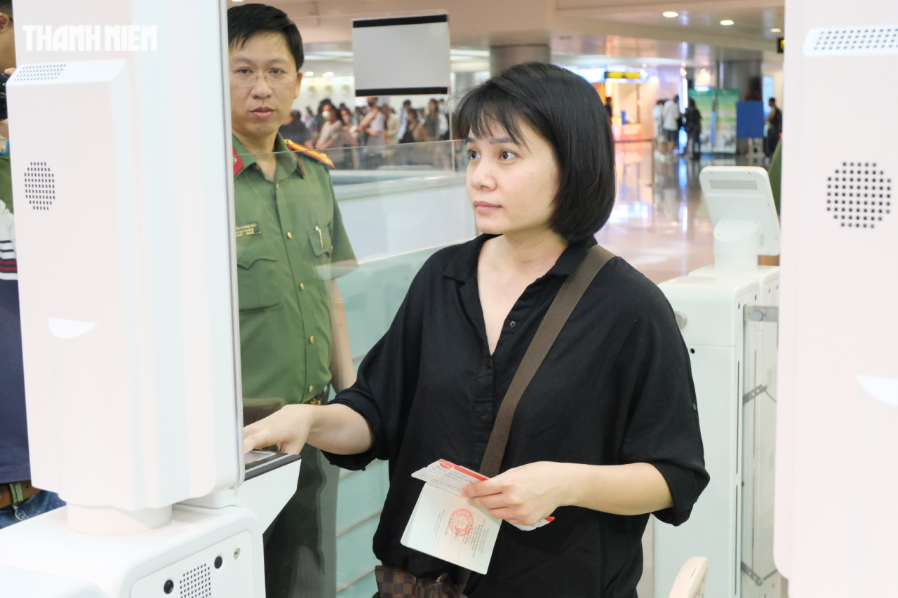 Tân Sơn Nhất chính thức thử nghiệm scan passport cho người Việt, nhập cảnh chỉ 30 giây - Ảnh 5.
