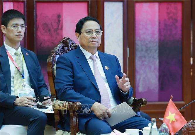 Cumbre de la ASEAN: El primer ministro Pham Minh Chinh plantea la cuestión del Mar Oriental y las soluciones para Myanmar.