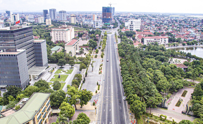 Một góc thành phố của tỉnh có huyện rộng nhất Việt Nam. Ảnh: Quang Vinh