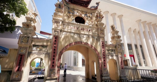 Restauración completa de la puerta del campamento de Bao An Binh, vestigio restante de la Revolución de Agosto