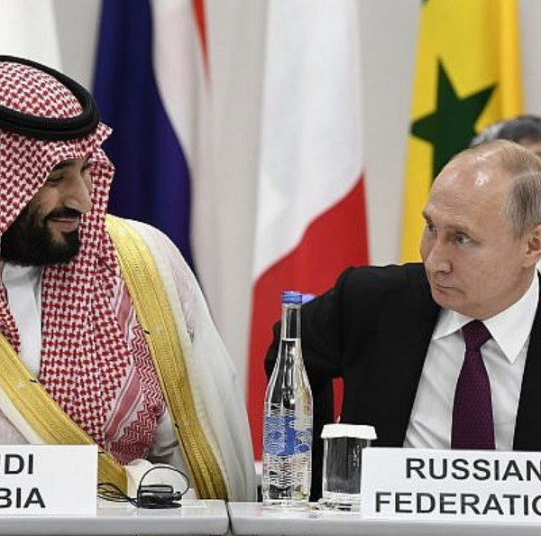 Ông Putin thực hiện chuyến công du hiếm hoi tới Ả Rập Xê-út và UAE