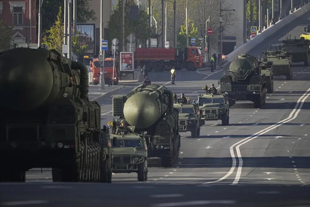 President Putin in the West waged war against Russia on victory day photo 5