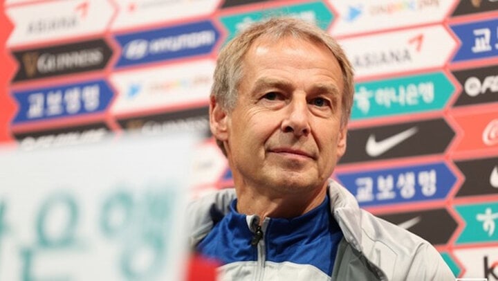 Coach Klinsmann's future will be decided next week at the latest.