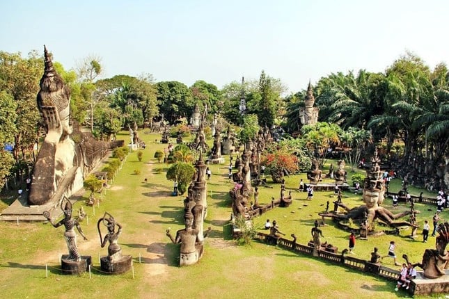 Taschenreiseerlebnis in der Hauptstadt von Laos - Foto 2
