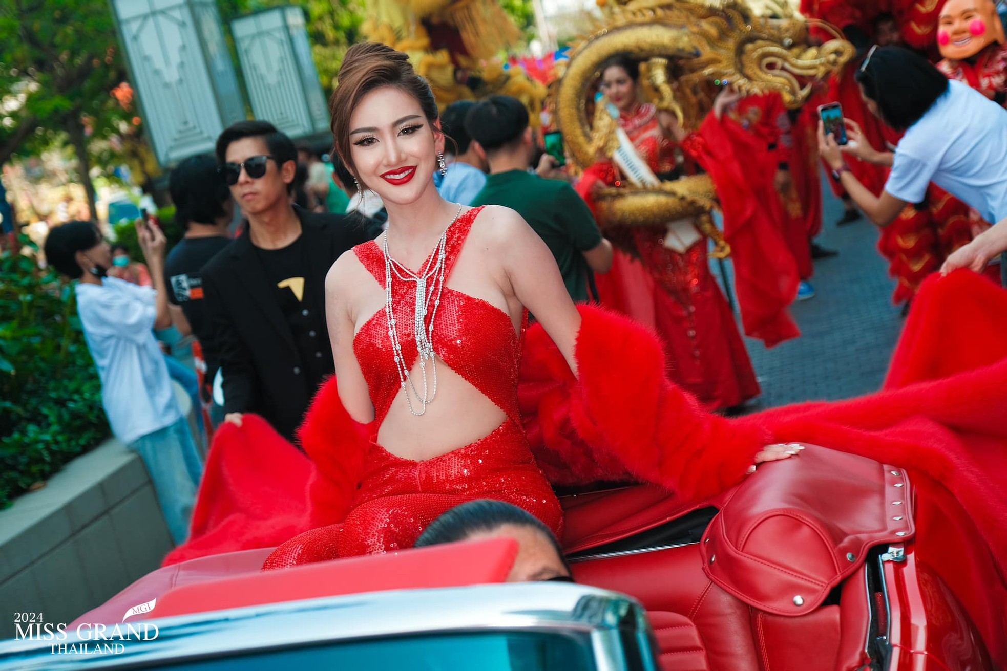 Foto 7 de la concursante de baile en barra de Miss Grand Tailandia