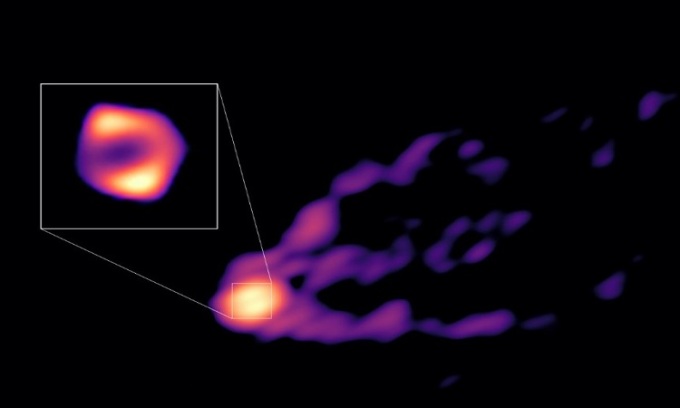 Le jet de matière éjecté du trou noir M87 est presque aussi rapide que la vitesse de la lumière. Image : R.-S. Lu (SHAO), E. Ros (MPIfR), S. Dagnello (NRAO/AUI/NSF)