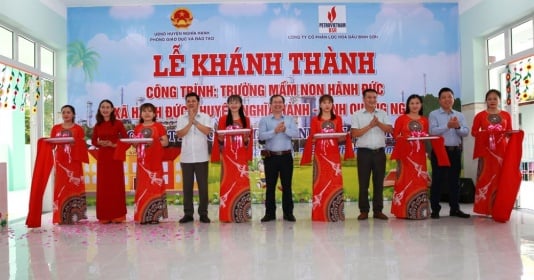 Khánh thành Trường Mầm non Hành Đức do Nhà máy Lọc dầu Dung Quất (BSR) tài trợ