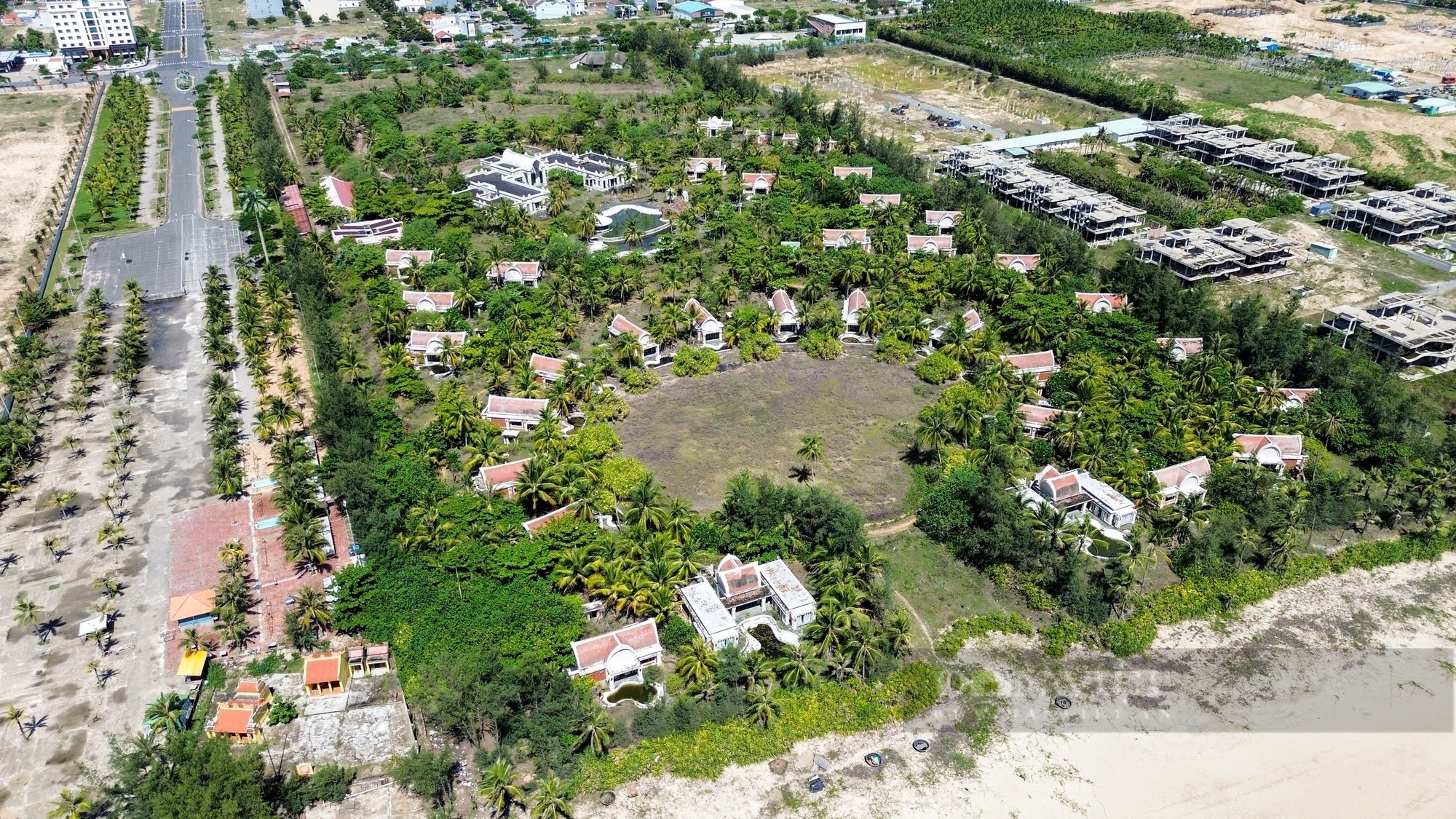 Resort ven biển 12 triệu USD bỏ hoang ở ven biển Đà Nẵng- Ảnh 4.
