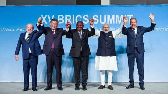 Leaders attend the BRICS Summit. Photo CNBC