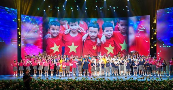 Impresiones inolvidables del programa artístico que conmemora el décimo aniversario de la creación del Fondo de Estatura de Vietnam