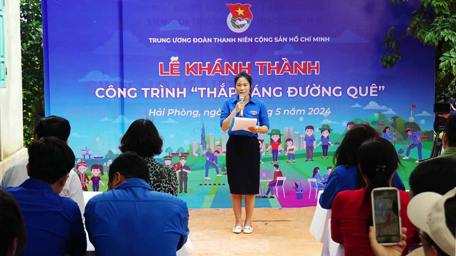 Khánh thành công trình thắp sáng đường quê, khởi công xây nhà nhân ái tại Hải Phòng ảnh 4