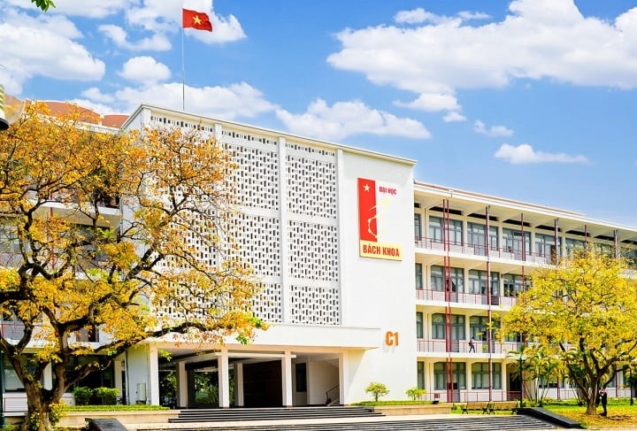 Hanoi University of Science and Technology is one of nine universities recognized for achieving educational quality according to international standards. (Photo: HUST)