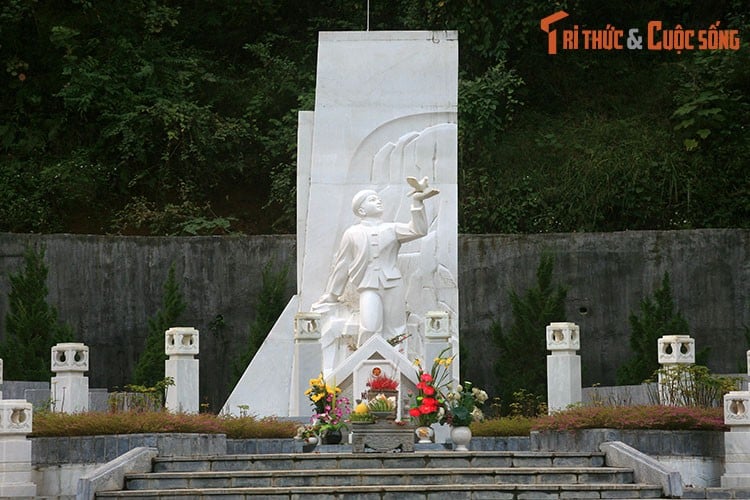 https://vstatic.vietnam.vn/vietnam/resource/IMAGE/2025/1/19/40f5ec4925684ef18e461ec90b7d4779