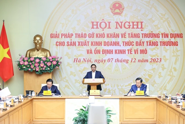 Thủ tướng chủ trì 'hội nghị Diên Hồng' gỡ khó cho tăng trưởng tín dụng