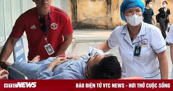 Transfert de 3 victimes de l'incendie de Trung Kinh à l'hôpital Bach Mai