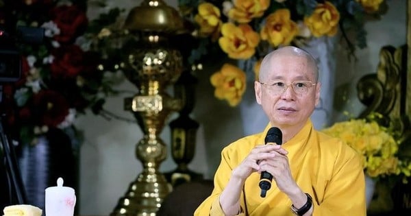 La universidad está esperando la conclusión de las autoridades para procesar el título del Sr. Vuong Tan Viet.