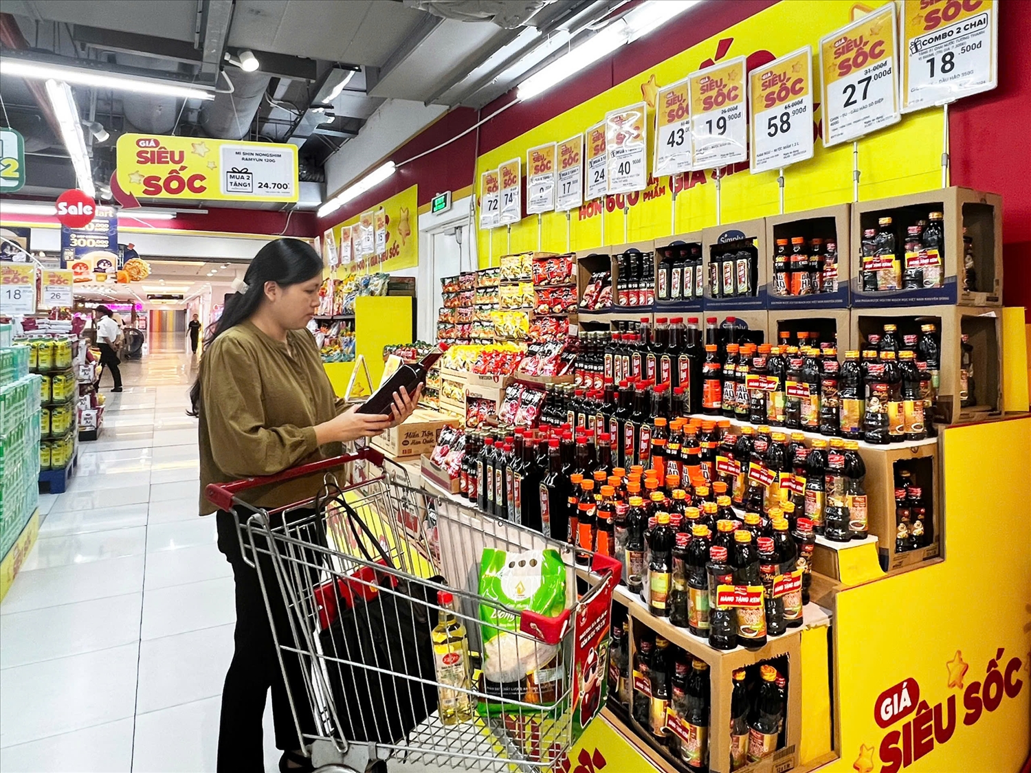 Nhu yếu phẩm có với giá siêu tốt tại WinMart