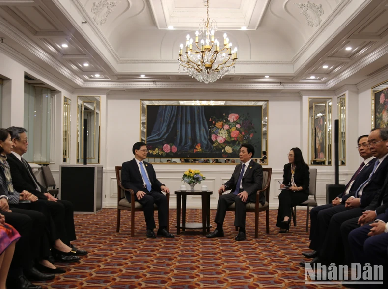 President Luong Cuong receives Chief Executive of the Hong Kong Special Administrative Region (China) Lee Ka-hee. Photo 2