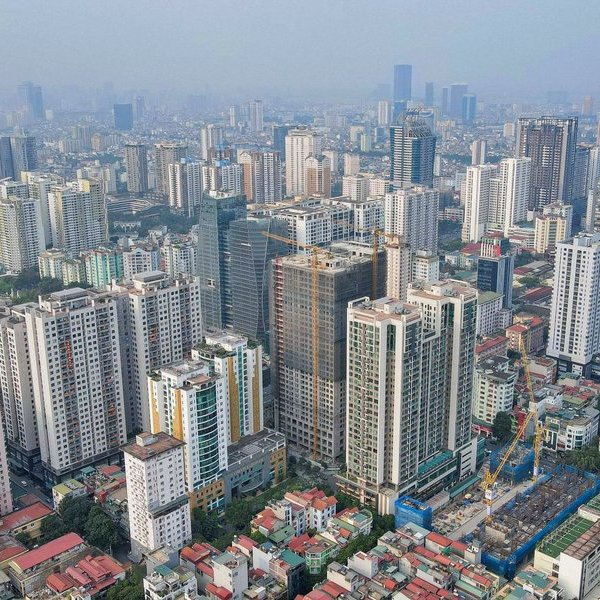 Real estate stagnates, apartment prices in Hanoi and Ho Chi Minh City still increase