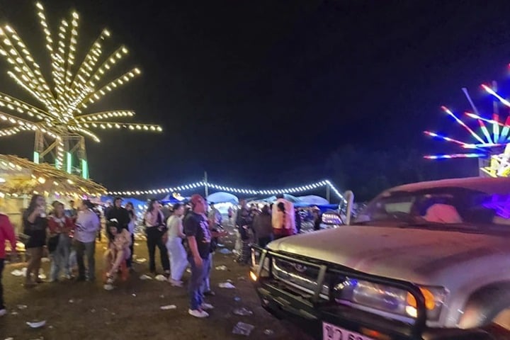 Bombing at festival in Thailand, heavy casualties.