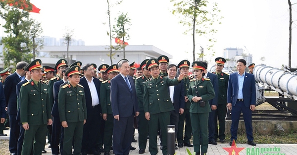 Das Vietnam Military History Museum ist eine rote Adresse zum Lernen