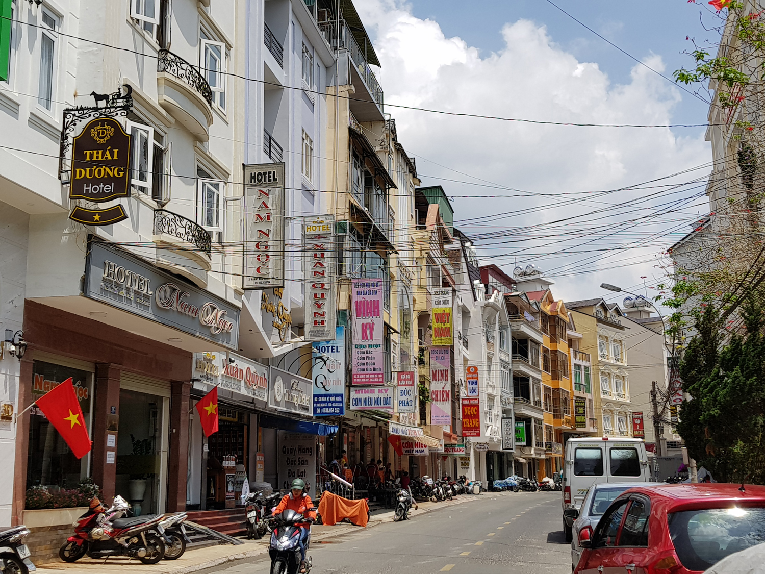 Đà Lạt: Vẫn chưa kín phòng dịp nghỉ lễ 30.4 và 1.5 - Ảnh 1.
